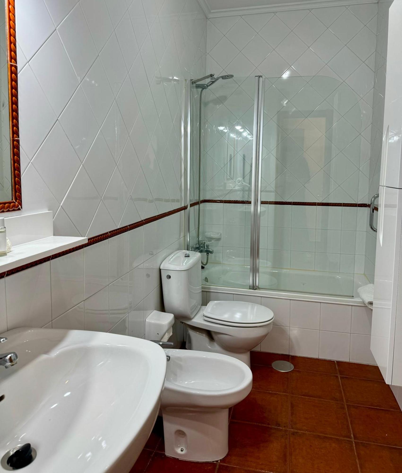 Apartamentos Santa Marina 라네스 외부 사진